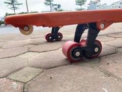 Xe nâng tay thấp 2500kg càng rộng