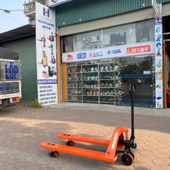 Xe nâng tay thấp 2000kg càng rộng 685x1220