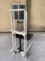 Xe nâng mini 400 kg nâng cao 120cm