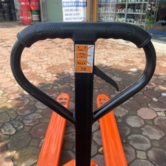 Xe nâng tay thấp 3000kg càng hẹp 550x1150
