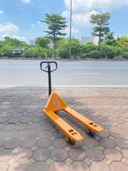 Xe nâng tay thấp kawasaki 3 tấn hẹp 550x1150