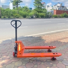 Xe nâng tay thấp 2500kg càng rộng