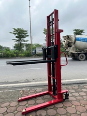 Xe nâng tay cao  2T- 3M màu đỏ