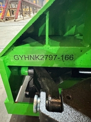 Xe nâng tay thấp 5000kg càng hẹp nhãn hiệu Haniko màu xanh bánh PU đen