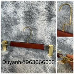 Kẹp Quần Gỗ Nâu Cao Cấp - Kẹp Mạ Vàng