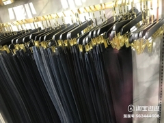 Kẹp Quần Gỗ Đen Cao Cấp - Kẹp Ngang Mạ Vàng