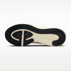 Giày chạy bộ Nike REVOLUTION 8 Nữ - HJ8485-201