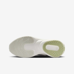 Giày chạy bộ trẻ em Nike Uplift Sc (Gs) IF1749-100