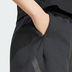 Quần short adidas Z.N.E. Nữ - JE7845