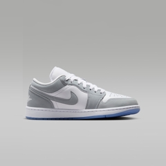 Giày bóng rổ Air Jordan 1 Low Nike Nữ DC0774-105