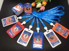 Bộ thẻ đeo nhân viên 54x86 mm (Kèm dây in UV)