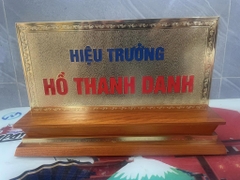 Biển Chức Danh Tam Cấp Mặt Đồng 2mm Mạ Vàng