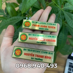 Thẻ tên đeo ngực