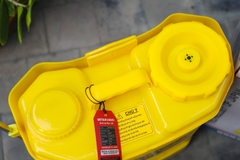 Máy phun thuốc trừ sâu, côn trùng điện Mitsukaisho 16D Vàng Bình ắc qui 12V8Ah