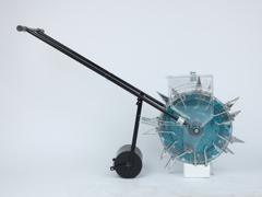 Máy tra hạt và phân bón Huspanda HGH 120TS (12 răng)