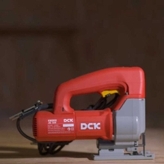 Máy cưa lọng 580W KMQ85S – DCK