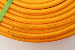 Ống nhựa PVC Elephant No.3 8.5mm x 50m Vàng