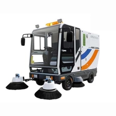 Xe quét rác công nghiệp ngồi lái Kumisai KMS-2200