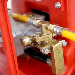 Máy phun thuốc trừ sâu, côn trùng động cơ Oshima 768 700W Đỏ 2 thì (bơm vuông đồng)