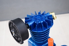 Đầu của máy nén khí OSHIMA 1x51 1/4HP~1/2HP Xanh đậm (hoạt động bằng sức kéo động cơ)