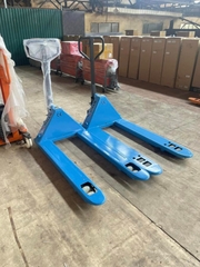 Xe Nâng Hàng STAXX 5T Càng Rộng