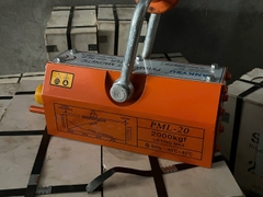 Nam châm nâng tay gạt Sankysu PML-30 3 tấn