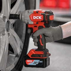 Máy siết bu lông dùng pin Li-ion 20V KDPB698 (TYPE Z/FK) – DCK
