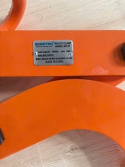 Kẹp pallet SANKYSU 2 tấn