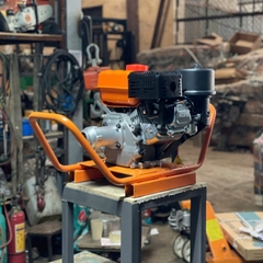 Đầm Dùi Chạy Xăng Lifan 160