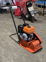 Máy Đầm Bàn Chạy Xăng PC60 – Động Cơ Lifan