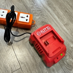 Đế Sạc Pin 21V KPTs KPT-2120 Chân M21 Sạc Nhanh Tự Ngắt Dùng Pin Phổ Thông