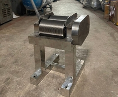 QỦA LU INOX MÁY THÁI BÌ HEO BÌ LỢN ĐA NĂNG KHUNG INOX HỘP QUẢ LU ĐƯỜNG KÍNH 90MM DÀI 120MM