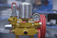 ĐẦU PHUN ÁP LỰC ĐẦU MÁY RỬA XE DÂY ĐAI LUCKY HL30N MÀU VÀNG ĐỒNG GÂN TY THÉP KHÔNG RỈ 22MM