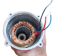 Điện Máy Minh Thành HD - Máy Bơm Chìm 750w - 220v Lưu lượng 167 l/min Ống Xả (Φ ) 50  Cột áp 12m Cánh Nhôm Cốt Hợp Kim Thương Hiệu SWIRLS Dây Đồng Bảo Hành 12 Tháng