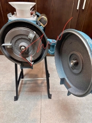 Điện Máy Minh Thành HD - Máy Xay Nghiền Bột Khô Đa Năng 150D Đầu Nhôm Vỏ Gang Công suất 2,2kw  Bảo hành Chính Hãng Kèm Phễu Nhựa