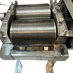 Quả Lu inox  máy thái bì heo bì lợn đa năng khung inox quả lô 90- dài 120mm thương hiệu NINH PHÁT