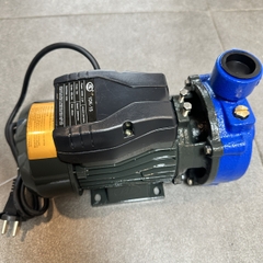 MÁY BƠM NƯỚC LY TÂM BẢO LONG 370W CÁ SẤU 1DK-15 HÚT XẢ 25/25 LƯU LƯỢNG 2 ĐẾN 6.5M3/H MAX 15M CÁNH PPO CỐT HỢP KIM BƠM TƯỚI TIÊU DÂN DỤNG