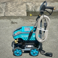 MÁY XỊT RỬA XE CAO ÁP CÓ CHỈNH ÁP CÓ ÁT CHỐNG GIẬT KM-34S KOMI XE ĐẨY ÁP LỰC NƯỚC 120BAR LƯU LƯỢNG 11L/PHÚT 3200W