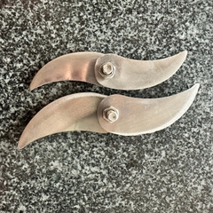LƯỠI DAO XAY THỊT 2 CÁNH INOX 304 DÀNH CHO NỒI 18CM CHIỀU DÀI LƯỠI 17CM ĐÁY BẰNG LOẠI DÀY ĐẸP CÓ THỂ THÁO RA MÀI DŨA