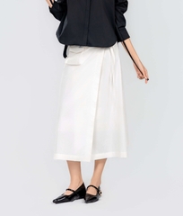 JOLIE SKIRT - Chân Váy Thu Đông Dài Chất Liệu Nylon Nhập Khẩu Phong Cách Cá Tính ( Y25FWSK01)