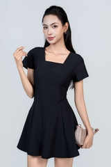 Váy Liền Cổ Vuông