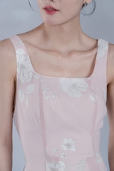 DAHLIA DRESS- Váy Hoa Cổ Vuông YMY Chất Liệu Vải Voan Phong Cách Nhẹ Nhàng, Nữ Tính (Y06OPS04)