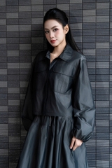 AMANDA TOP - Áo Khoác Ngắn Túi Hộp Chất Liệu Polyester Phong Cách Cá Tính, Hiện Đại (Y26JK02)