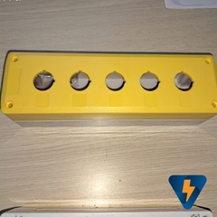 GQELE GOB-5A-YW Hộp nhựa 5 lỗ hộp nút nhấn 5 lỗ box nhựa 5 lỗ GOB-5A GOB-5A-YW