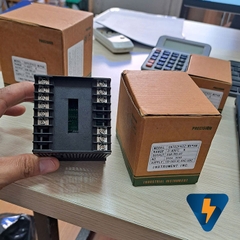 RKC CH702FK07-MV*AN Đồng hồ đo nhiệt độ CH702 1300 độ