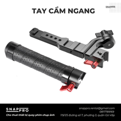 TAY CẦM NGANG