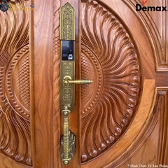 Thiết kế sang trọng, chất liệu cao cấp giúp Demax EL886 phù hợp với các không gian nội thất hoàng gia