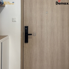 Demax EL368 sử dụng chất liệu cao cấp, chịu lực tốt, bền bỉ theo thời gian