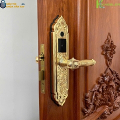 Thân khóa được làm từ hợp kim kẽm nguyên khối, chắc chắn và bền bỉ với thời gian