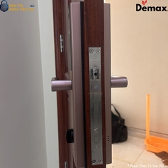 Khóa phù hợp lắp đặt cho cửa gỗ tự nhiên, cửa gỗ công nghiệp trong nhà phố, căn hộ và biệt thự